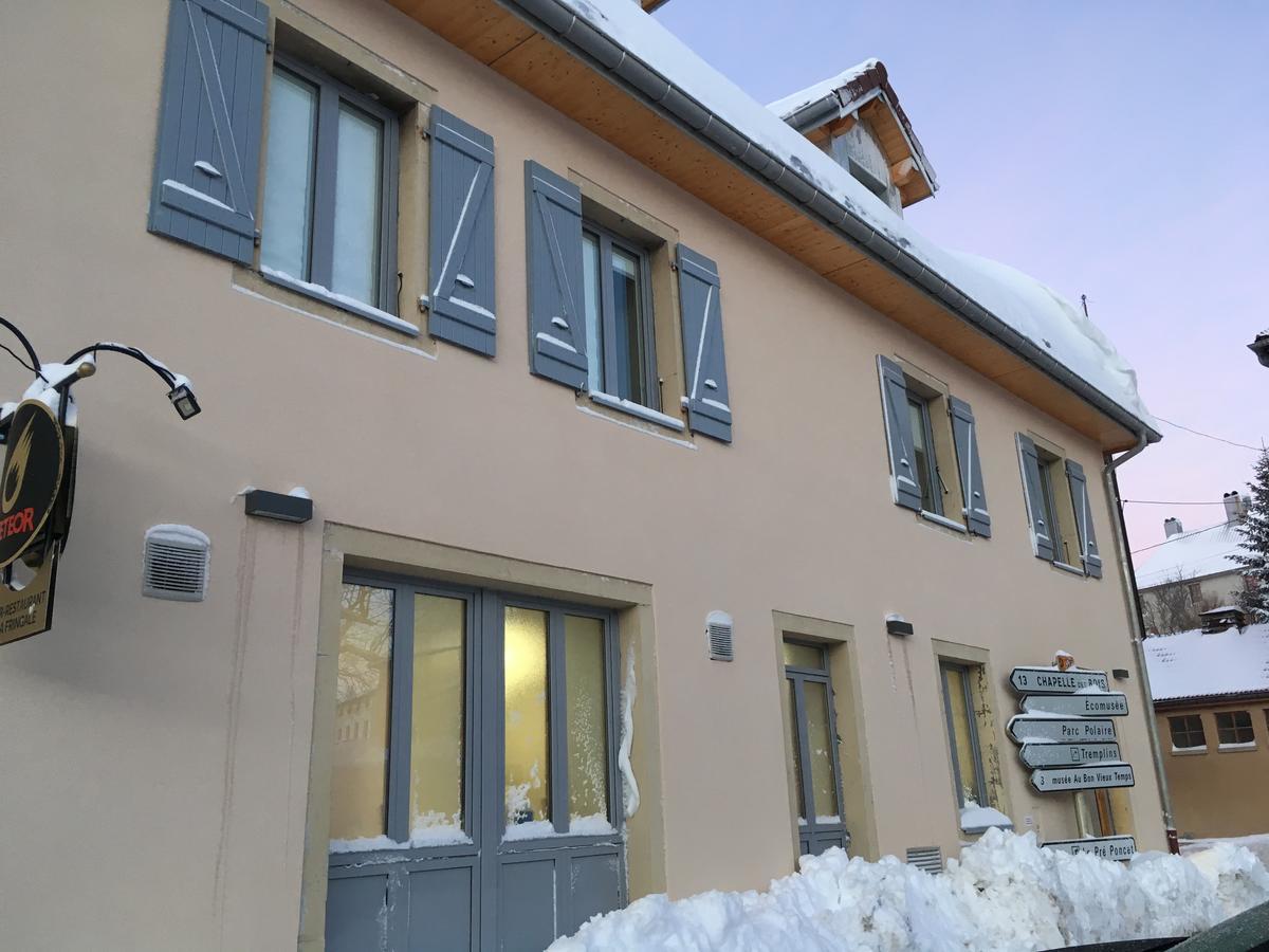 Hotel Les Tremplins La Chaux Neuve Buitenkant foto